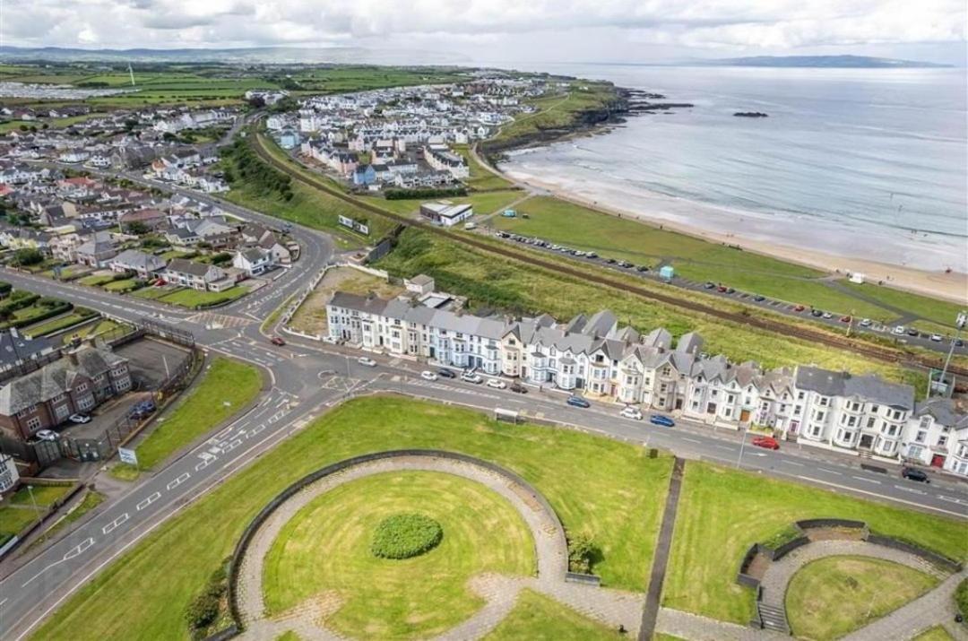 5 Dunluce Park - Portrush By The Sea Lägenhet Exteriör bild
