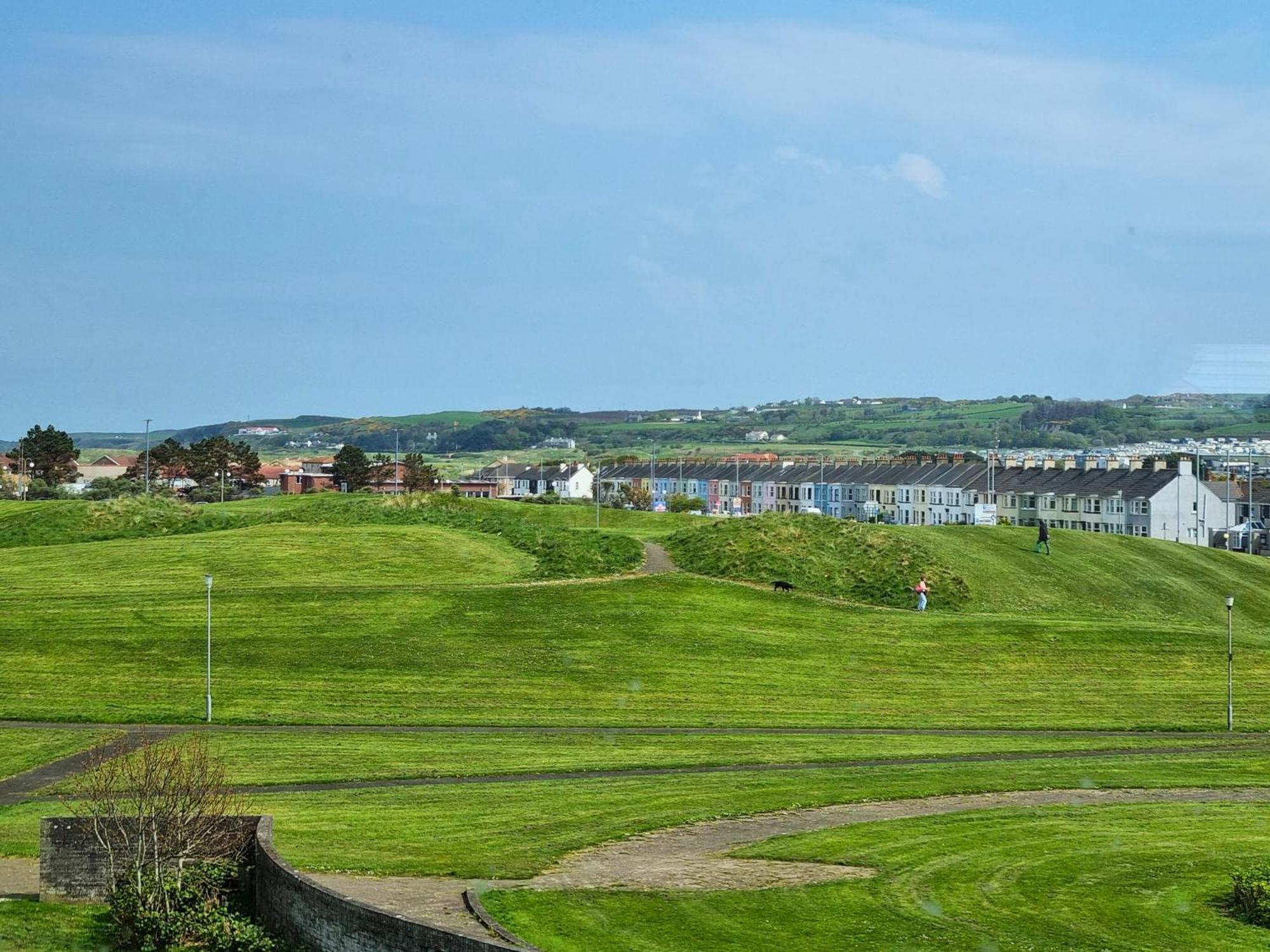 5 Dunluce Park - Portrush By The Sea Lägenhet Exteriör bild