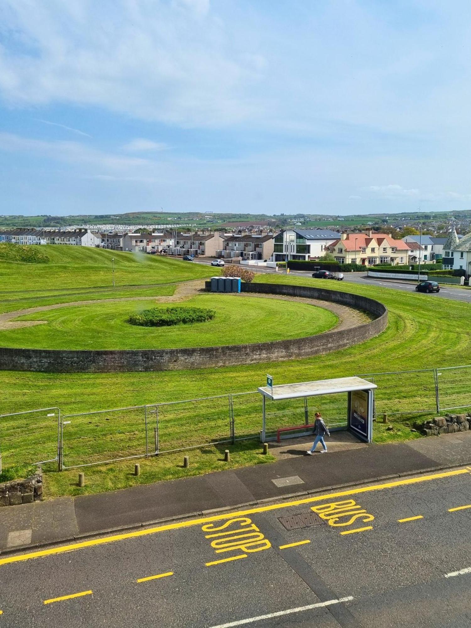 5 Dunluce Park - Portrush By The Sea Lägenhet Exteriör bild