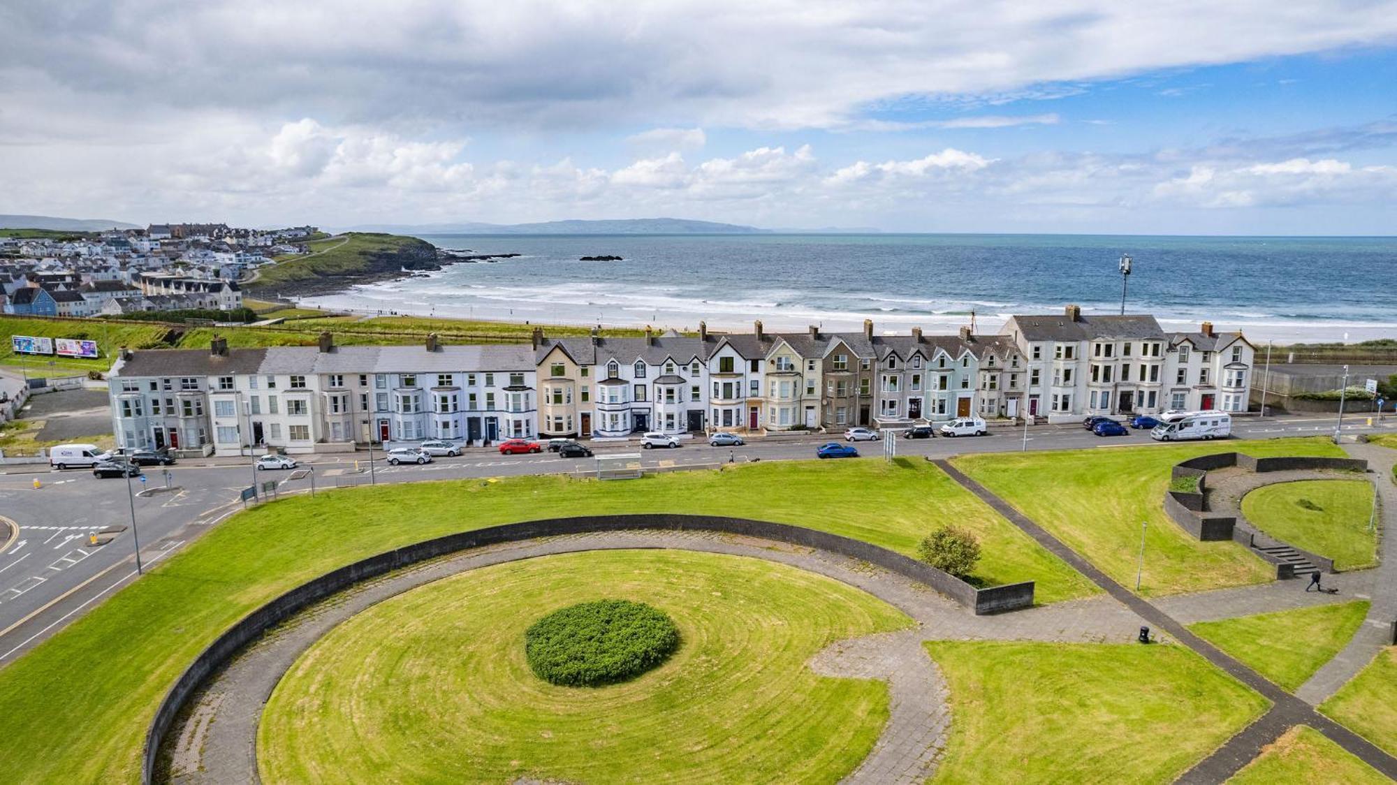 5 Dunluce Park - Portrush By The Sea Lägenhet Exteriör bild