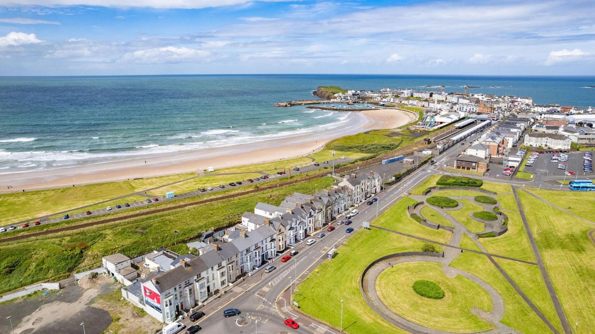 5 Dunluce Park - Portrush By The Sea Lägenhet Exteriör bild